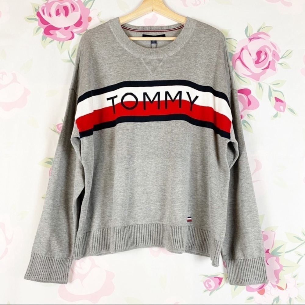 NEW Tommy Hilfiger Logo Gray Crew Neck Knit Long Sleeve Sweater S